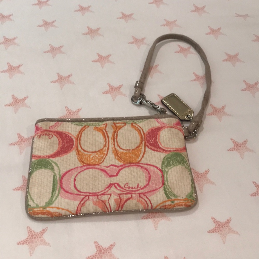 Coach wristlet!!! - Picture 4 of 4